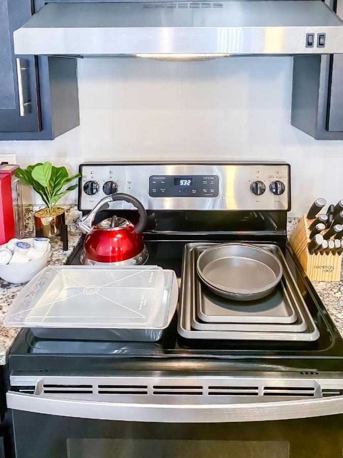 Full Kitchen,King,W/D,Netflix,2 Smart Tvs,Parking Daire Louisville Dış mekan fotoğraf