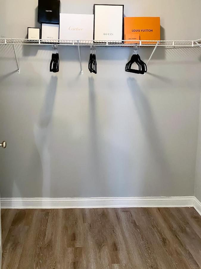 Full Kitchen,King,W/D,Netflix,2 Smart Tvs,Parking Daire Louisville Dış mekan fotoğraf