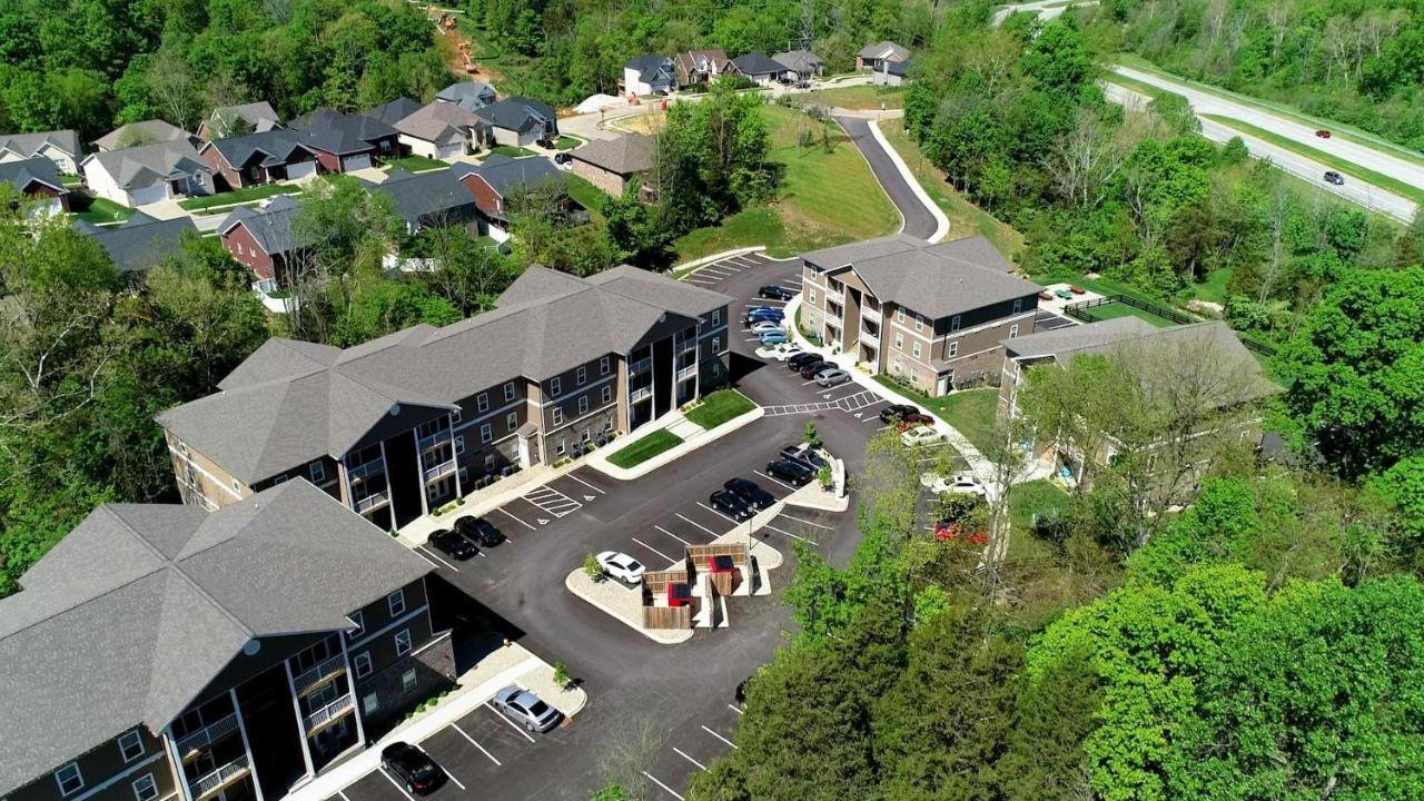 Full Kitchen,King,W/D,Netflix,2 Smart Tvs,Parking Daire Louisville Dış mekan fotoğraf